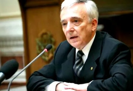 isărescu