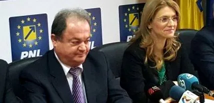странскиот оставката