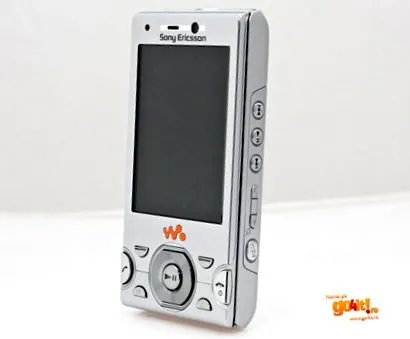 w995