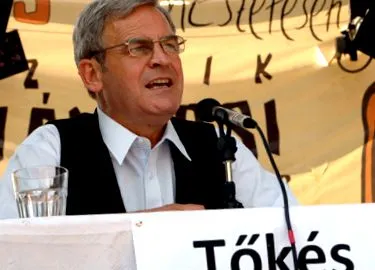 elégedetlenek