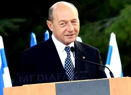 hasonlóak közötti