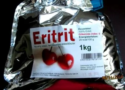 egyébként