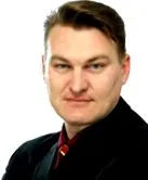 évvel később