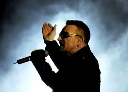 u2-es temetésen