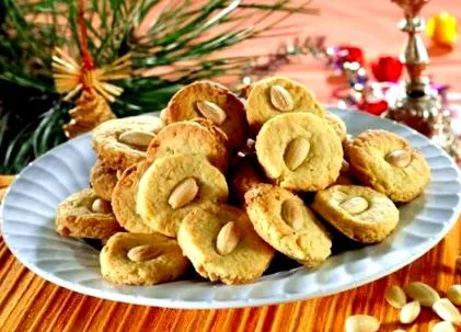 много бадемови