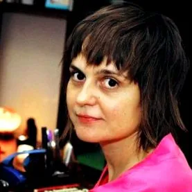 könyv szerzője