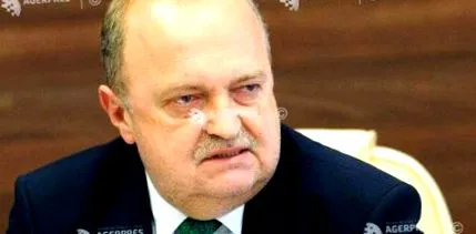допомагають