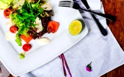 salată somon