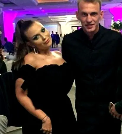 halála