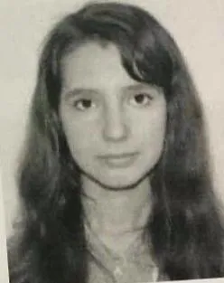 tinédzsert keres