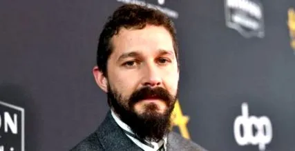 labeouf rendőrtisztnek