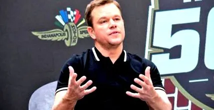 фільмі величезної
