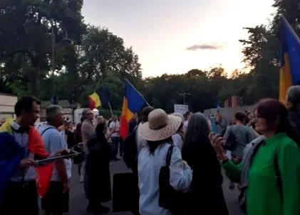 против