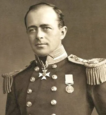 évszázada