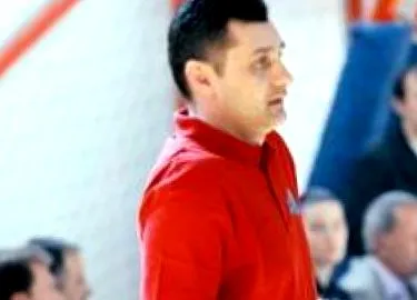 влітку залишає