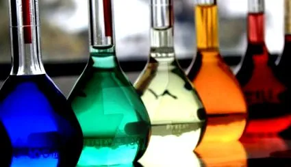 Clarke három