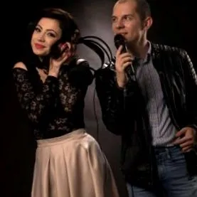 események