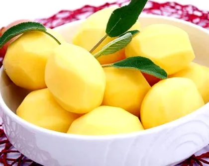 húsleves gyümölcslé