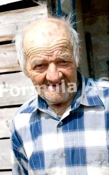 közösség román