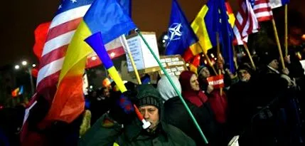 підтримує