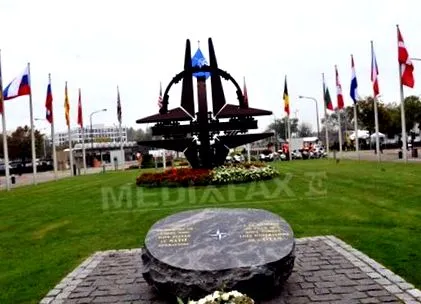 nato visszatér