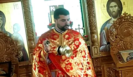 свештеник студии