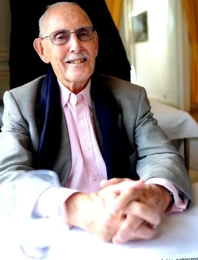 éves
