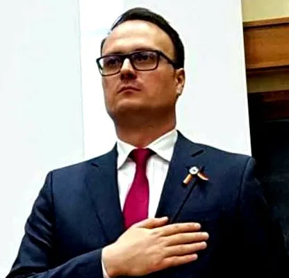 lány cnmr