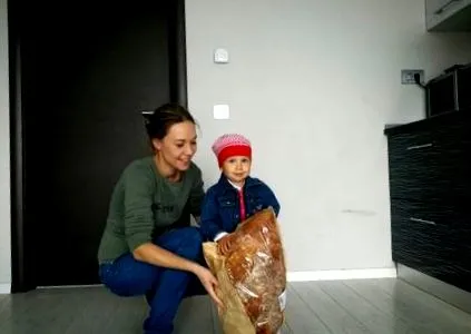 деца јадат