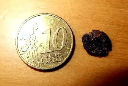 како