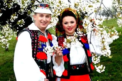 énekes leleplezései romániai énekes leleplezései
