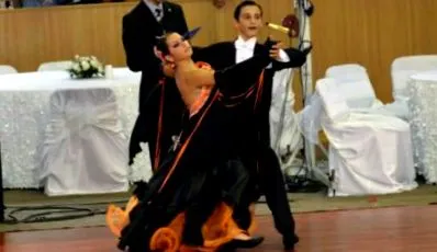 kicsinyeit jegyében