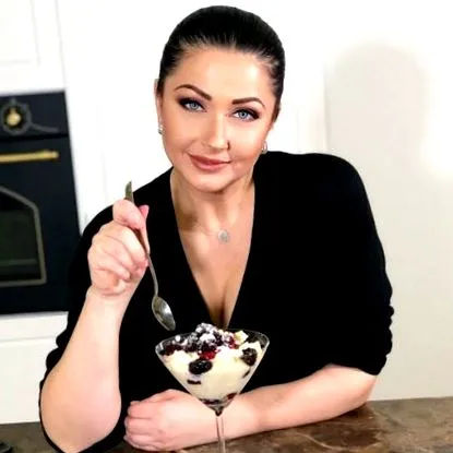 габриела Габриела Кристеа
