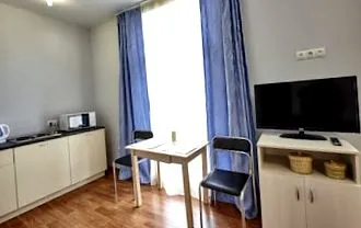 ünnep Hotel