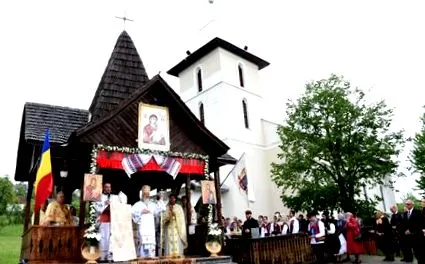 посветен црквата