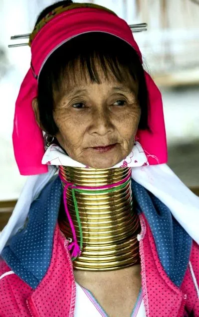 helyek emberek