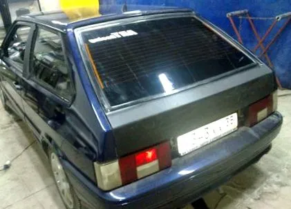 како