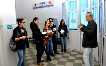 пишуваше мачка
