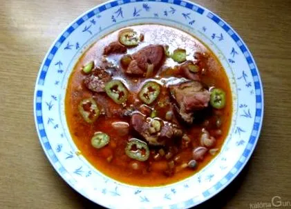 копченими пальцями