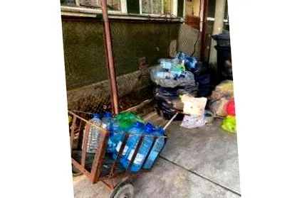 помогнете