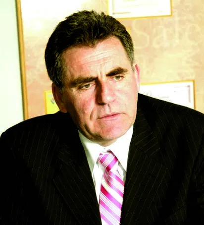 elérte