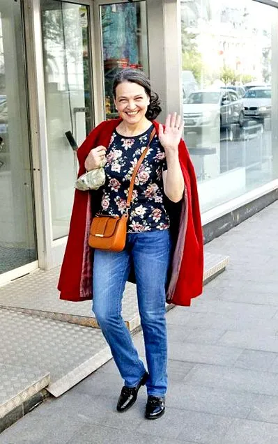 angela