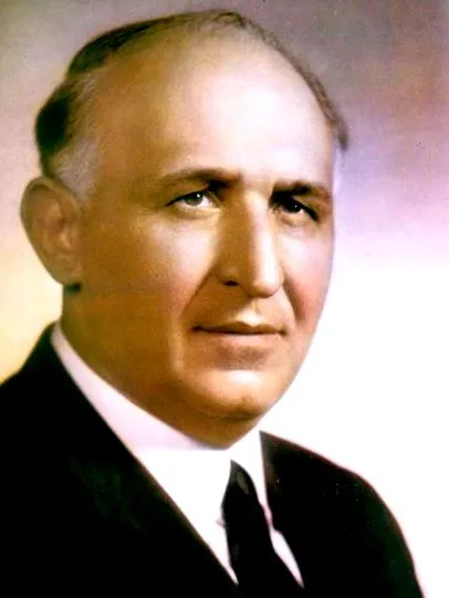 leomlása