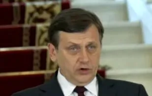 megjegyzések szerint