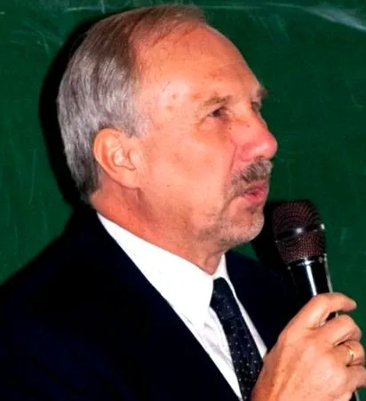 гувернер