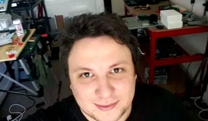 достоен