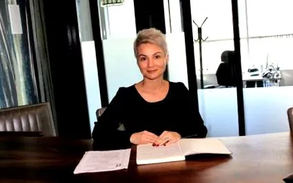 hatása