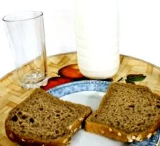kiküszöböli