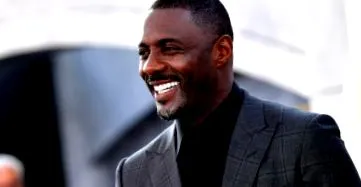 monden romániai