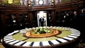legyőzhetetlennek legyőzhetetlennek